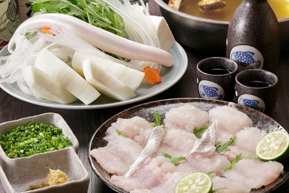 天然活け鱧のしゃぶしゃぶ(すきだし鍋+野菜付)